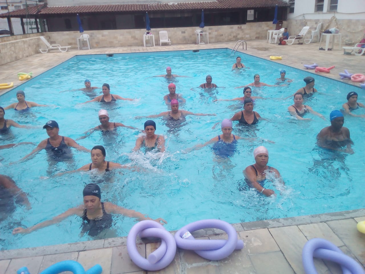 Hidroginástica e natação